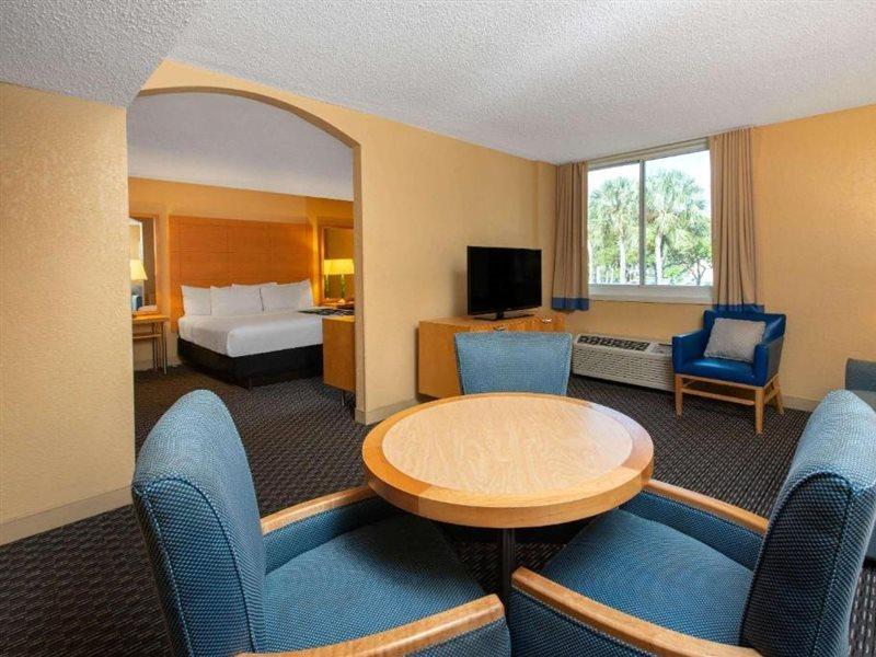 La Quinta I-95 Deerfield Beach - Next To The Home Depot & Behind The Wawa Exterior photo