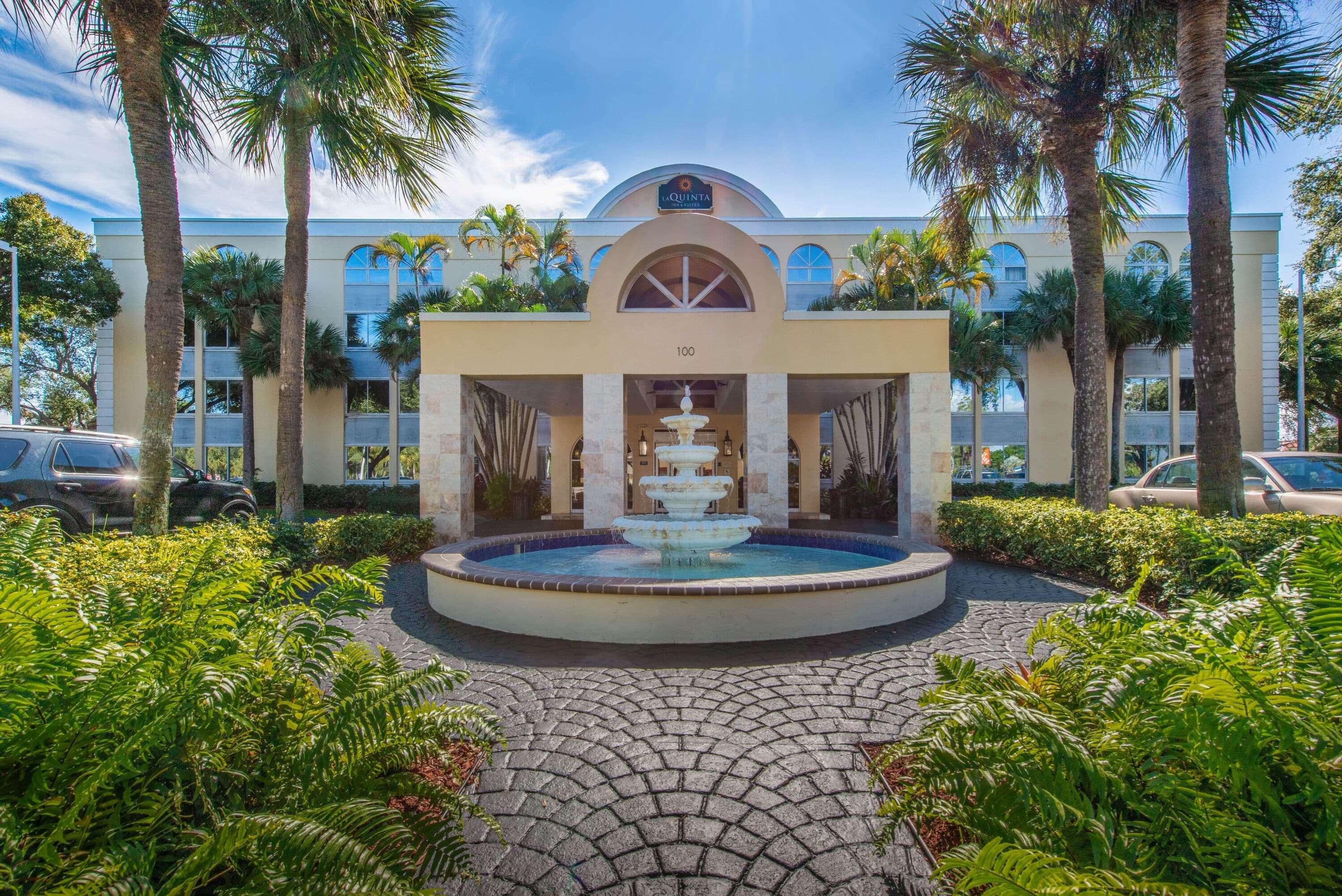 La Quinta I-95 Deerfield Beach - Next To The Home Depot & Behind The Wawa Exterior photo